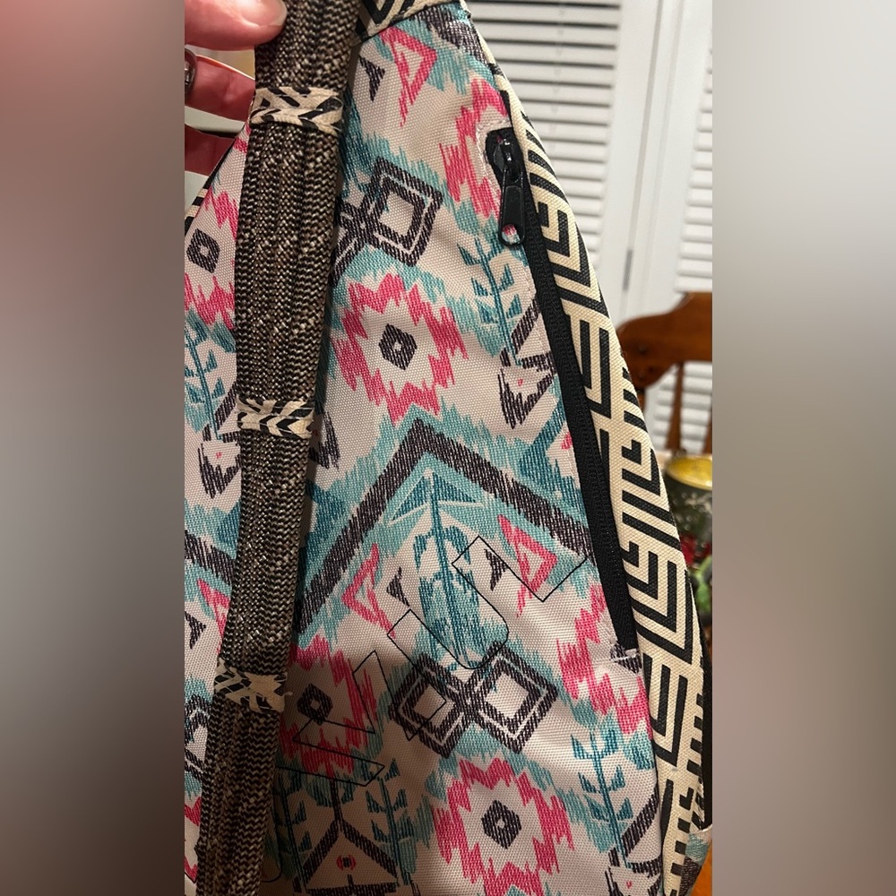 KAVU Rope Sling Bag Aztec Southwestern Geometric Print Crossbody Backpack NWOT - Picture 6 of 16